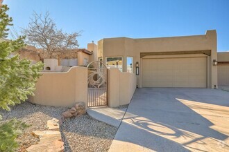 Building Photo - 6211 Sedona Dr NE