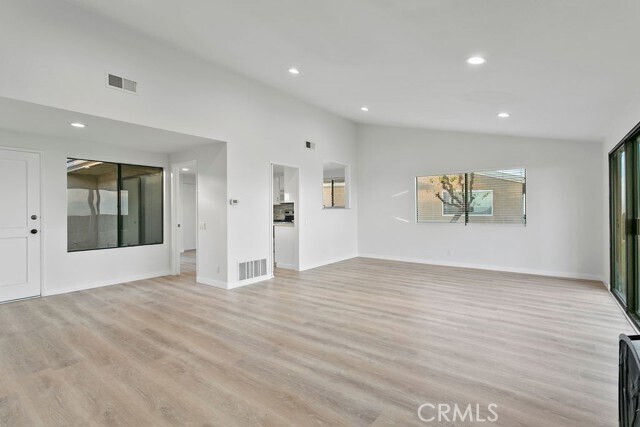 Foto del edificio - 30962 Ariana Ln
