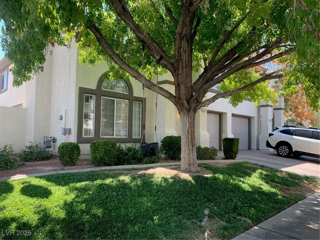Foto principal - 210 Winnsboro St