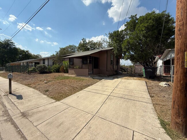 Foto del edificio - Villas De Esparanza 2 Bedroom