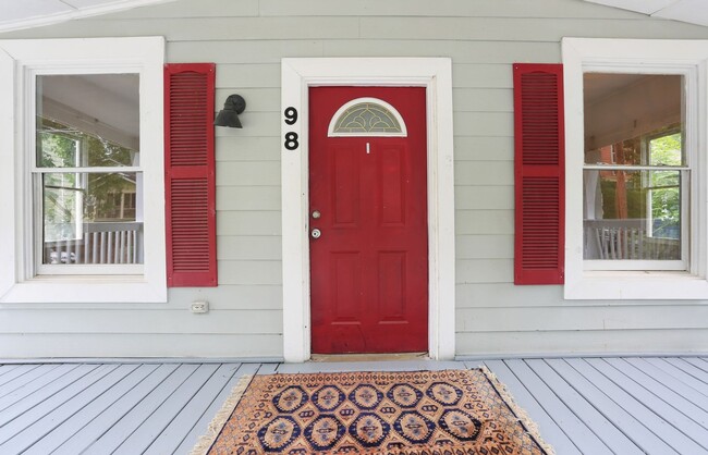 Building Photo - Charming 3BR House in Atlanta