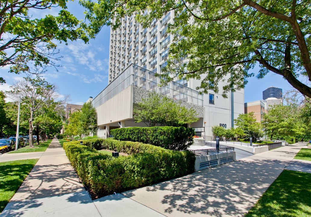 Primary Photo - 5100 N Marine Dr