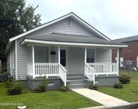 Building Photo - 700 Douglas Ave