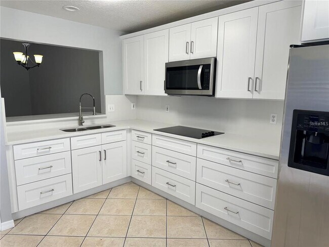 Building Photo - 2194 Cypress Bay Blvd