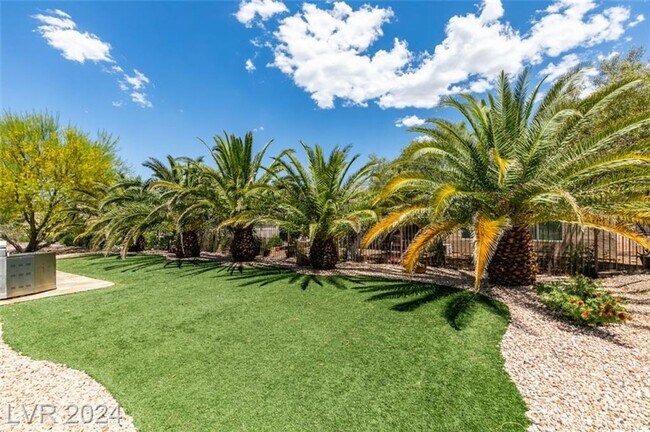 Building Photo - SINGLE STORY IN 55+ SUN CITY ANTHEM COMMUN...