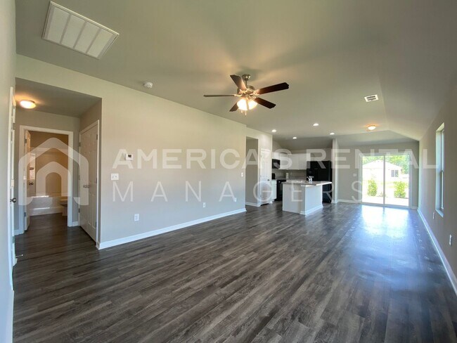 Foto del edificio - 52 Cottage Ln
