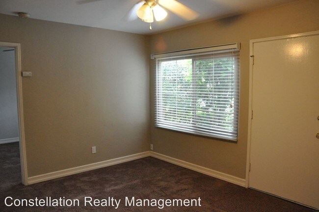 Building Photo - 8437-8441 La Mesa Blvd