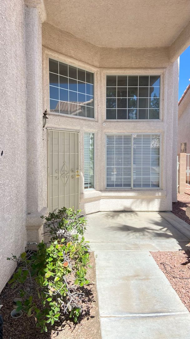 Foto del edificio - 3741 Tranquil Canyon Ct