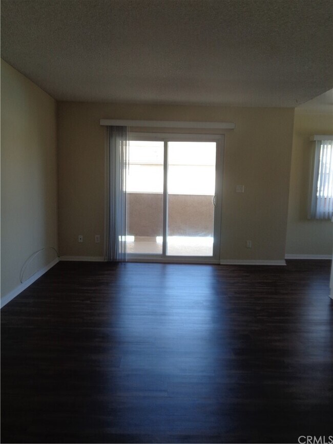 Foto del edificio - 7871 Holt Drive