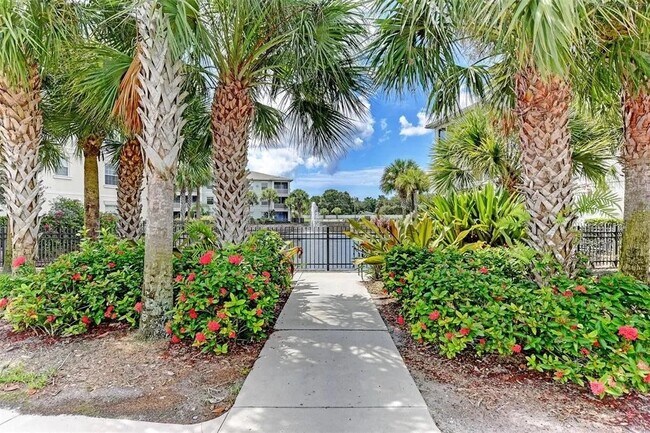Foto del edificio - 300-311 Gardens Edge Dr