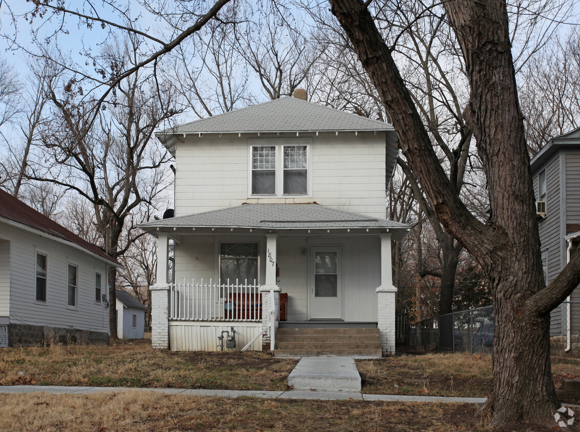 Building Photo - 1807 SW Lincoln St