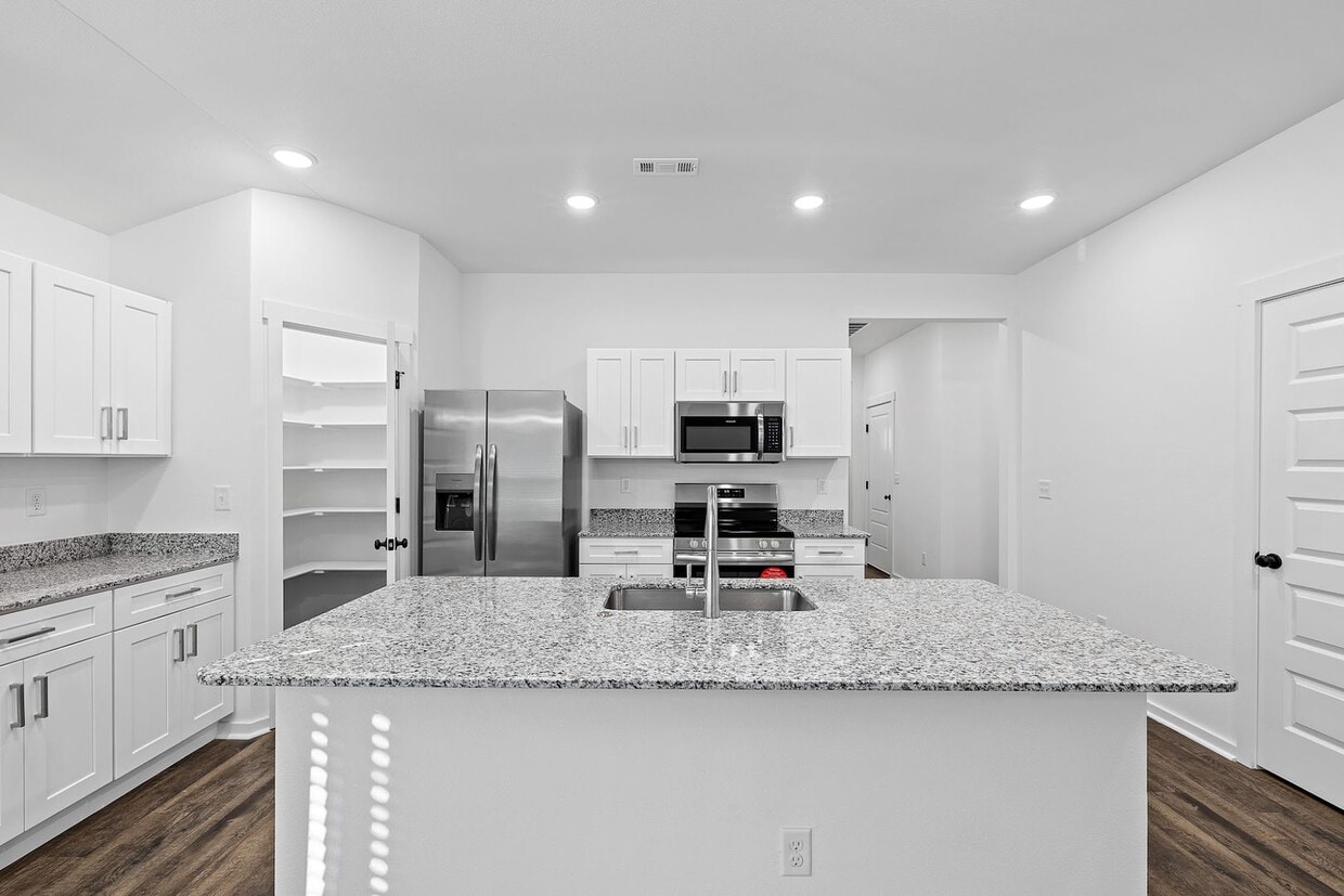 Foto principal - 1208 SW 2nd Ave