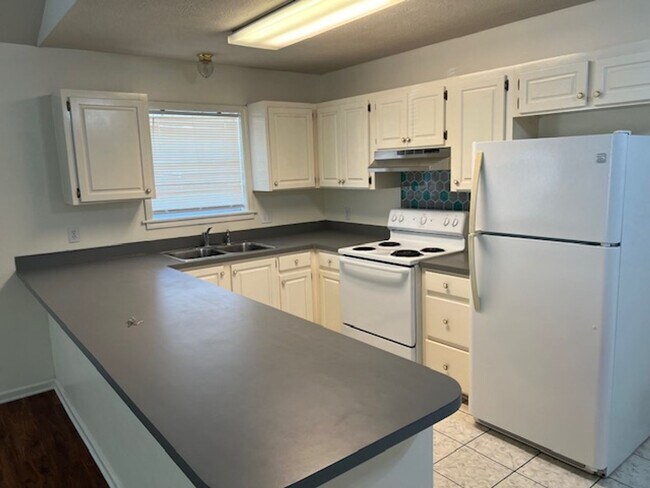 Foto del edificio - Tallow Wood Drive N