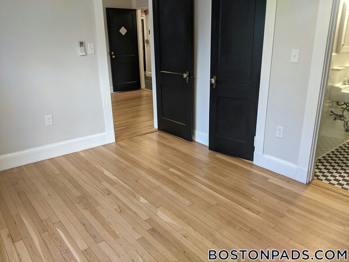 Foto principal - 40 Butler Rd