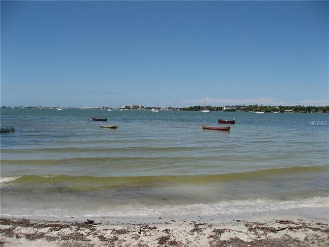 Foto del edificio - 3600 42nd St S