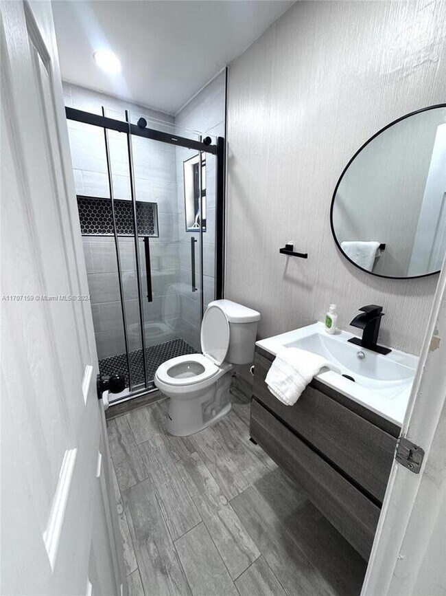 Foto del edificio - 11010 NW 24th Ct