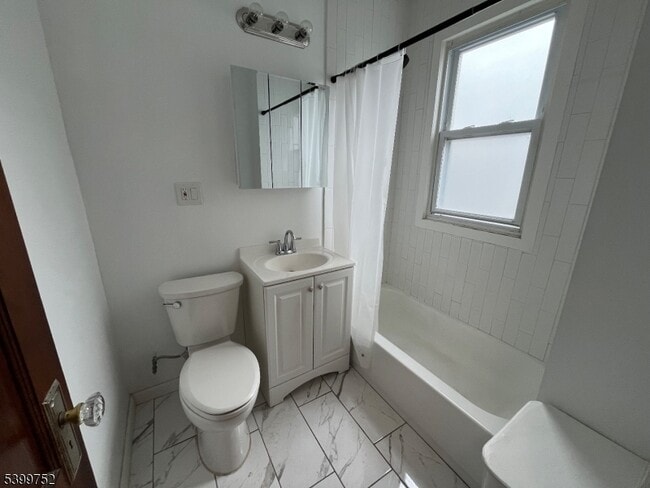 Building Photo - 202 N 17th St