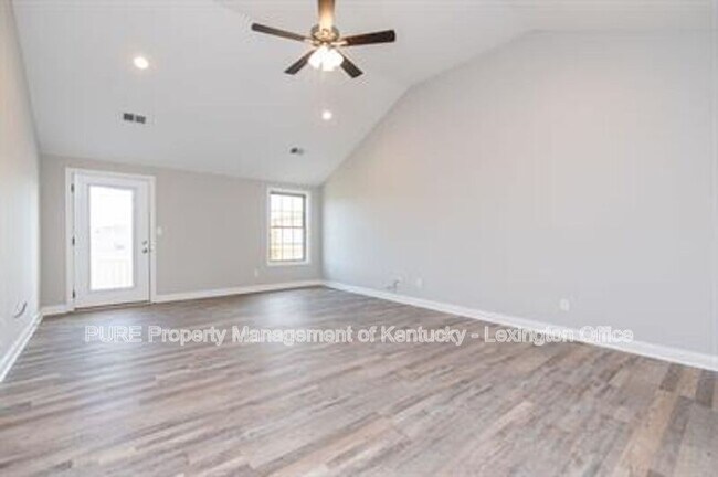 Building Photo - 721-723 Leeward Ct