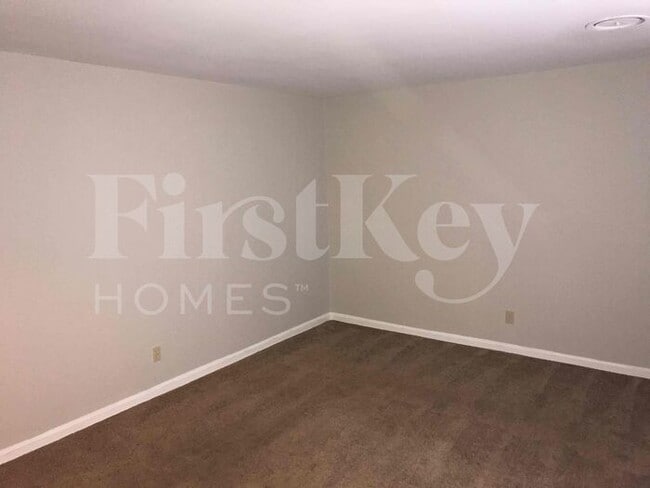 Building Photo - 1083 Richland Dr