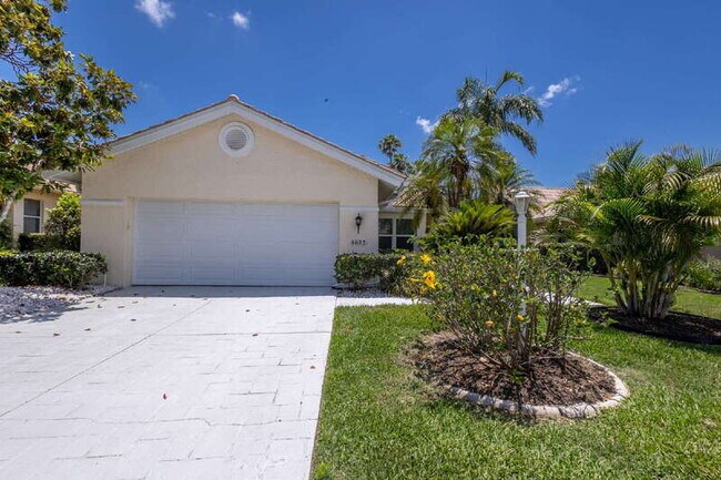 Foto del edificio - 6623 Oakbrooke Cir