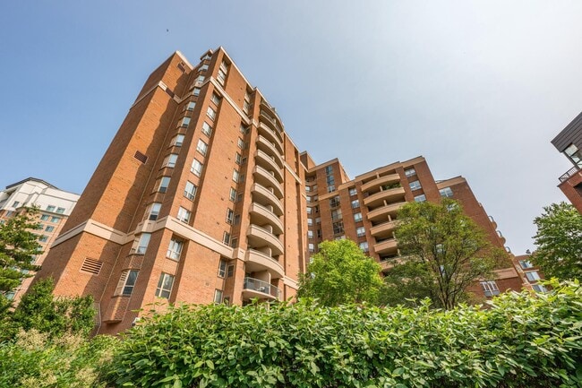 Building Photo - 4808 Moorland Ln