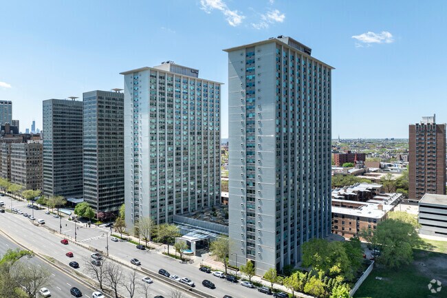 Apartamentos - 3600 N Lake Shore Dr