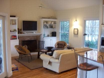 Building Photo - 30 Herons Ct
