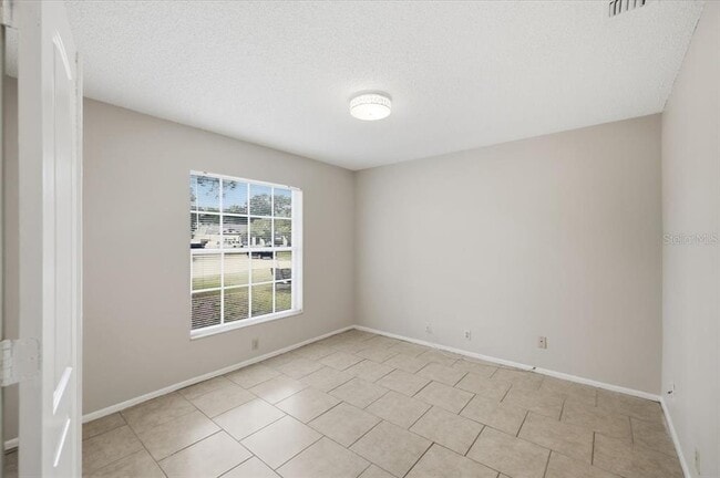 Building Photo - 1901 Castle Bay Ct