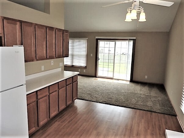 Building Photo - 2613 E Farmington Court