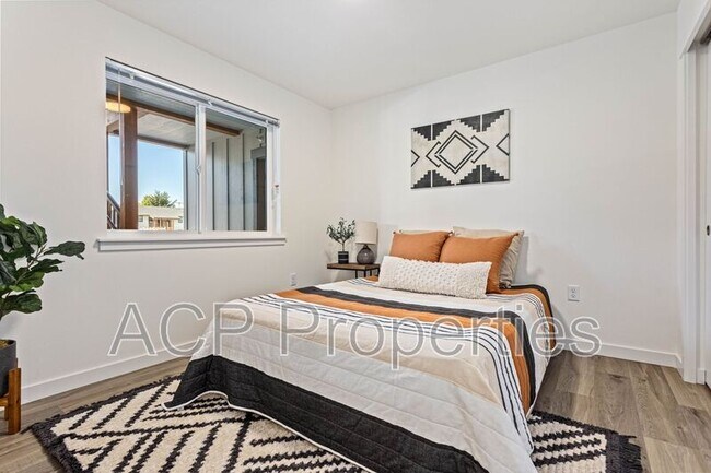 Foto del edificio - 669 E Badger Rd