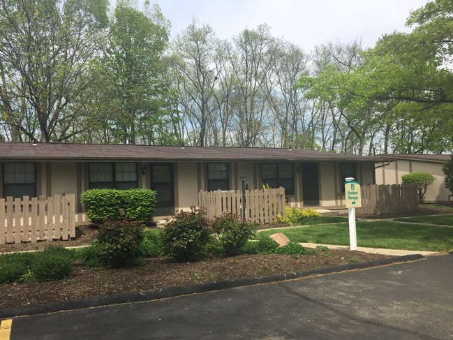 Building Photo - Scioto Fairway Woods Apartments