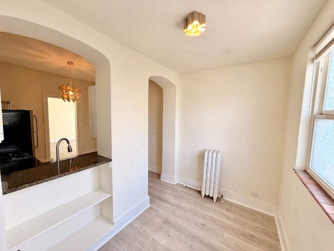 Foto del edificio - Gorgeous 1 Bed 1 Bath Denver Apartment in Capitol Hill! Available NOW!