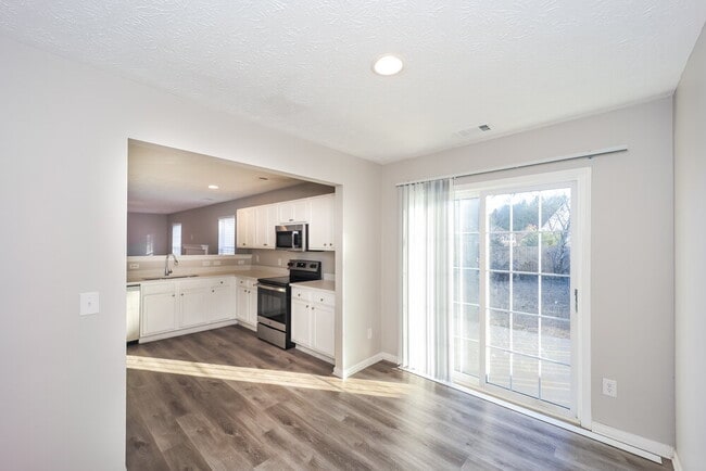 Foto del edificio - 8308 Milam Loop