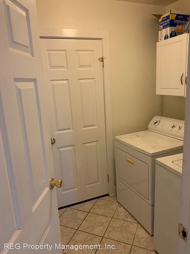 Building Photo - 3 br, 2 bath House - 1265 Murray Street