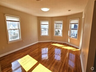 Building Photo - 8 N Steele St