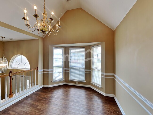 Building Photo - 1732 Shane Dr