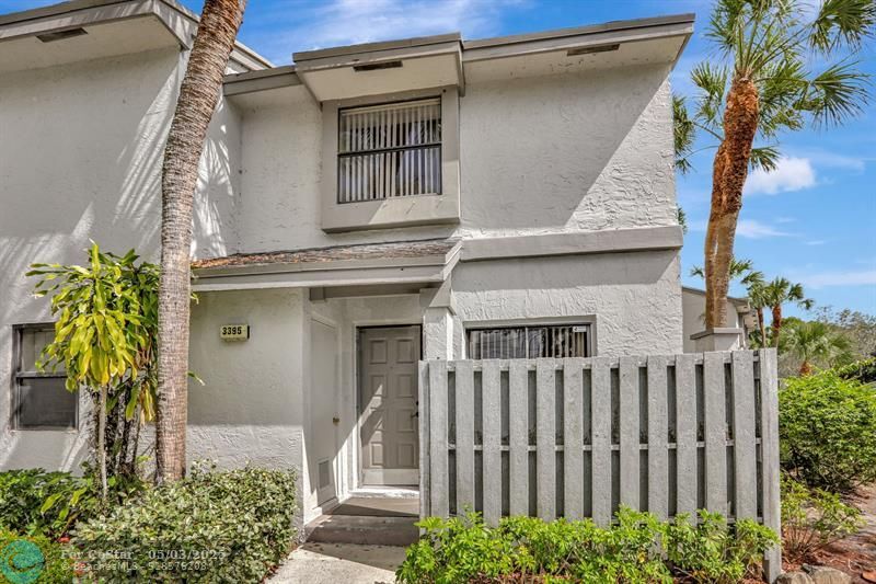 Foto principal - 3395 Carambola Cir