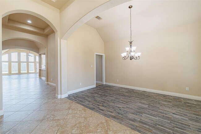 Foto del edificio - 23403 Clark Arbor Ln