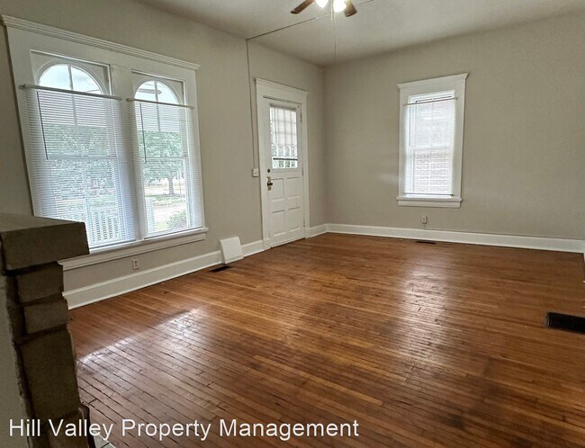 Foto del edificio - 4 br, 1 bath House - 2227 S Center St
