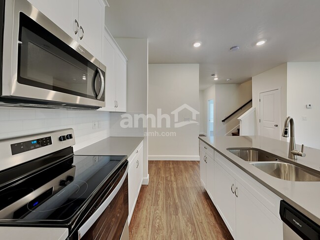 Building Photo - 5066 W White Ash Ct