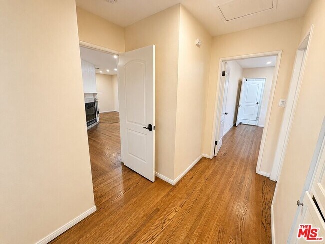 Foto del edificio - 2859 N Brighton St