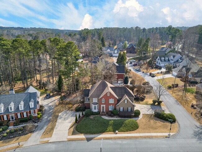 Building Photo - Great home in highly desired Brookstone Subdivision with Cobb County Schools.