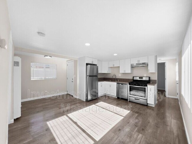 Foto del edificio - 743-745 Ballard St