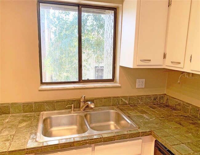 Building Photo - 125 Springwood Cir