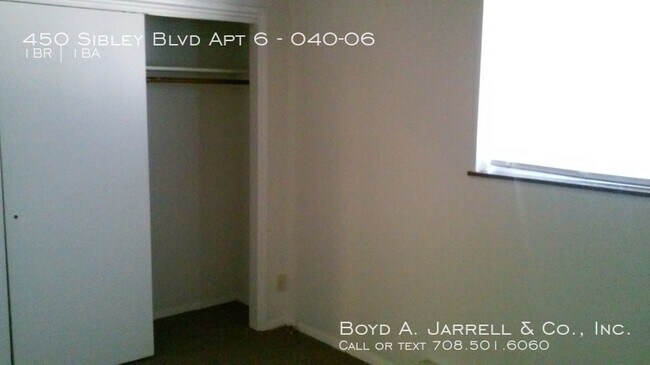 Building Photo - 450 Sibley Blvd