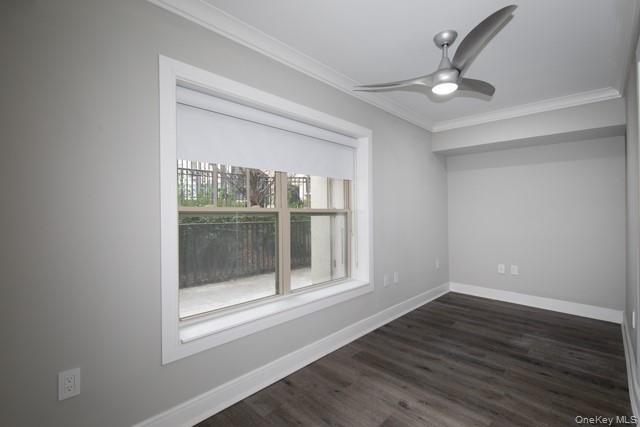 Foto del edificio - 100 Glen St