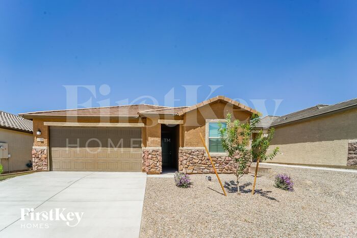 Primary Photo - 7875 N Scholes Ave