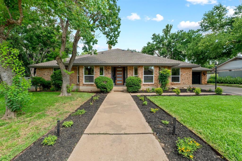 Primary Photo - 801 Lime Rock Dr