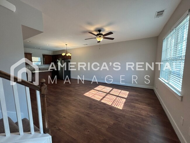 Foto del edificio - Town Home for Rent in Calera!! AVAILABLE NOW!!