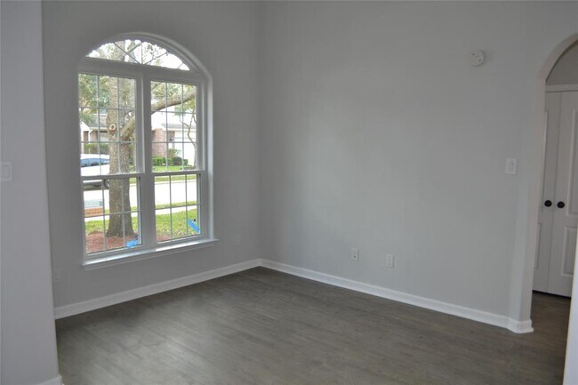 Building Photo - 9514 Curry Landing Dr